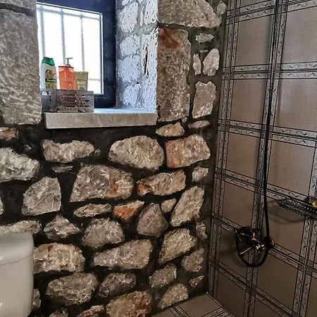 Traditional Stone House Vila