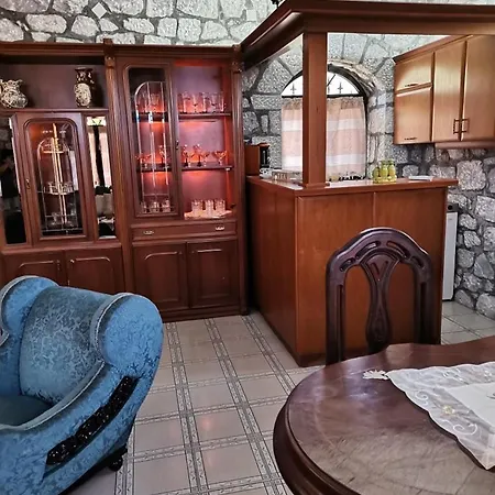 Vila Traditional Stone House *