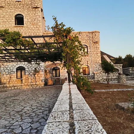 Traditional Stone House Vila